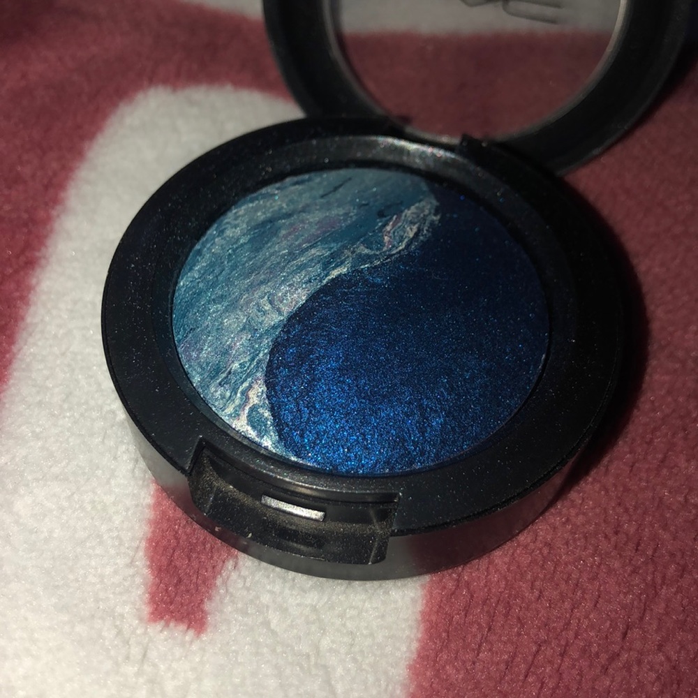 MAC MINERALIZE eye shadow